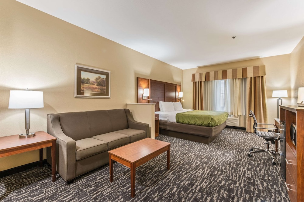 quality inn and suites hendersonville flat rock