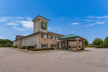 quality inn and suites hendersonville flat rock