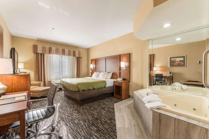 quality inn and suites hendersonville flat rock