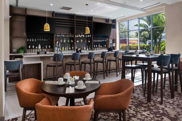 hilton garden inn sarasota bradenton airport