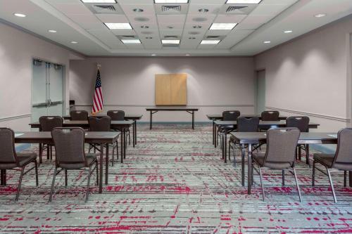 hilton garden inn sarasota bradenton airport