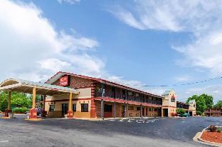 Econolodge Inn & Suites,In The City Center,2 star