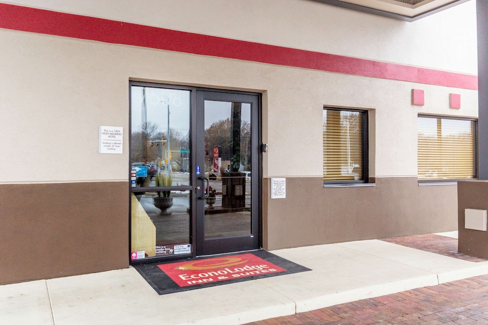 econolodge inn and suites