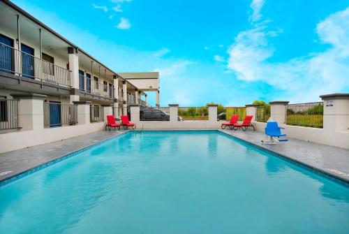 studio 6 texas city tx