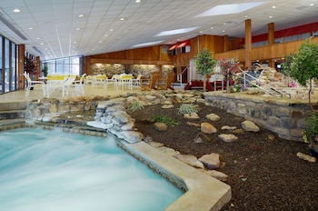 Cove Haven Resort - Adults Only,Lakeville>>Dickson City,4 star