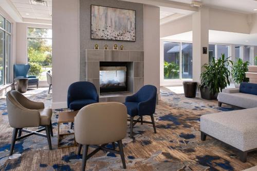 hilton garden inn baton rouge airport
