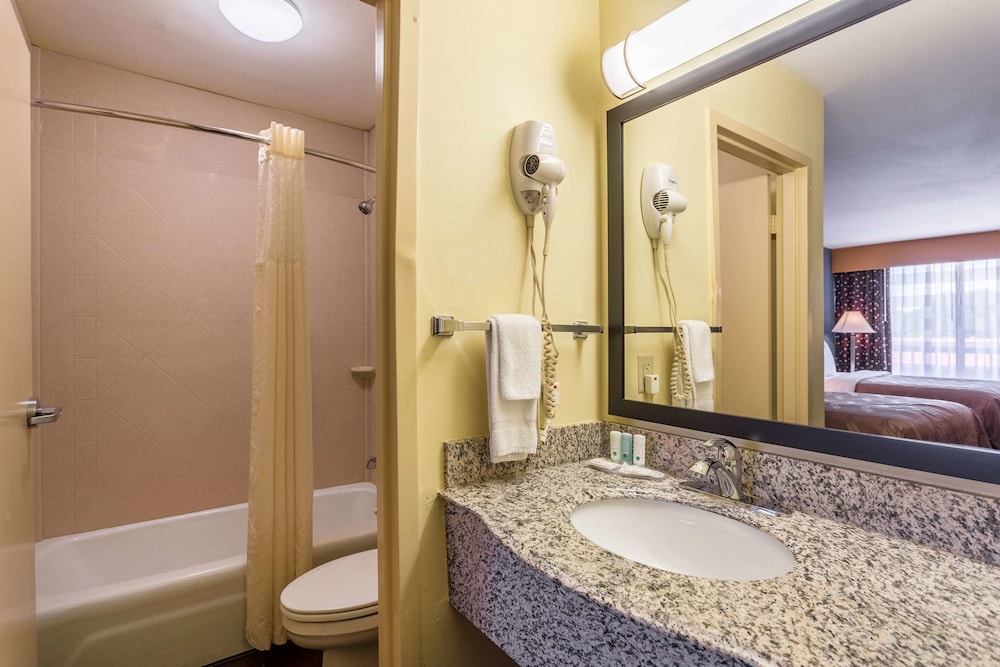 quality inn and suites baton rouge west port allen