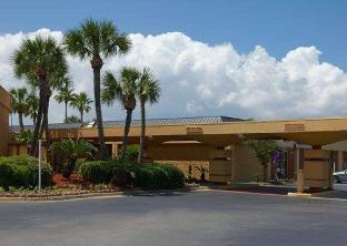 Quality Inn & Suites Gulf Breeze Bayside Near Pensacola Beach,Pensacola>>Gulf Breeze,3 star