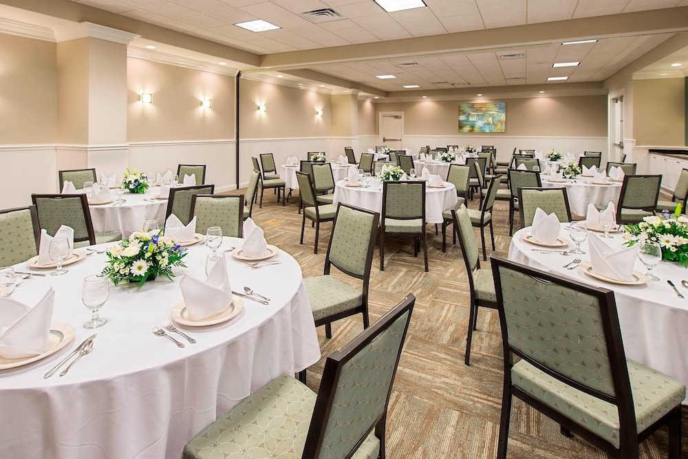 springhill suites pensacola beach
