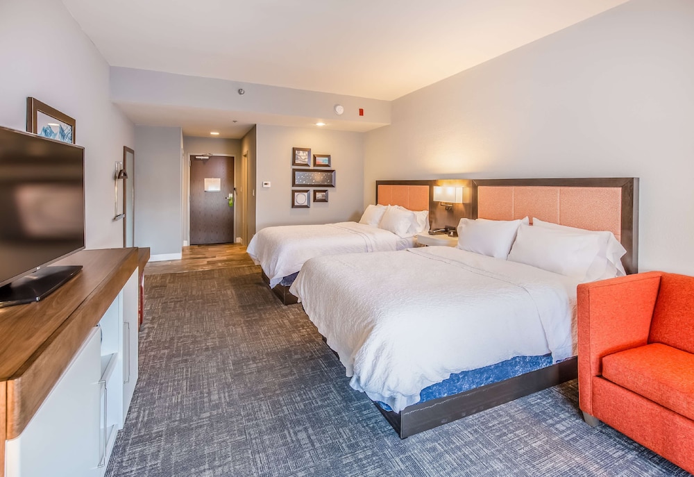 hampton inn pensacola beach