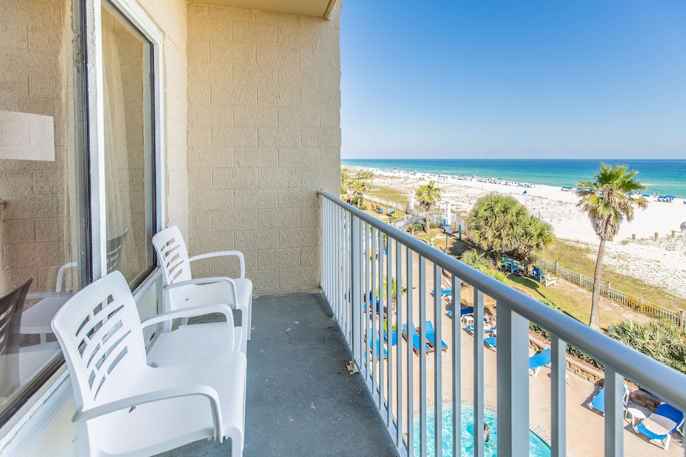 hampton inn pensacola beach
