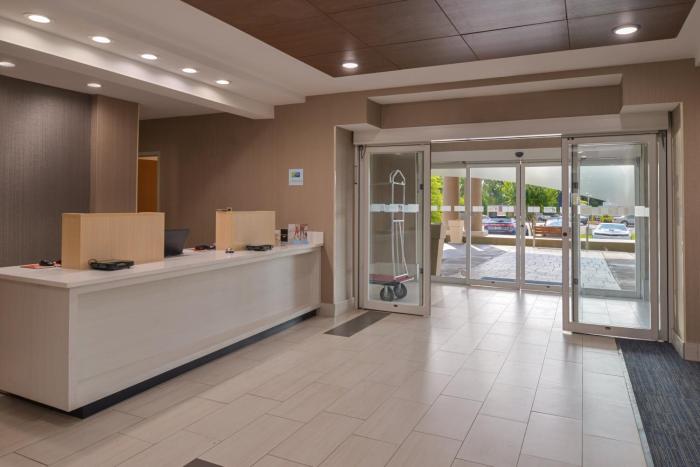 holiday inn express and suites chattanooga east ridge by ihg