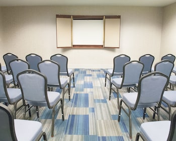 Holiday Inn Express Hershey - Harrisburg Area By Ihg,Dauphin>>Cornwall,3 star