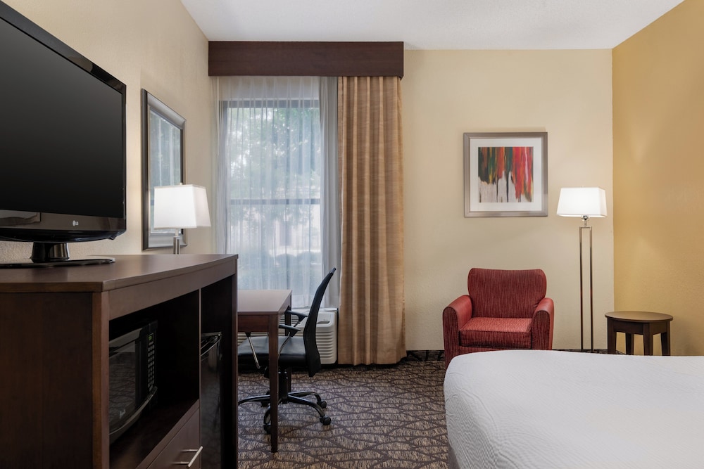 holiday inn express tallahassee i 10 e by ihg