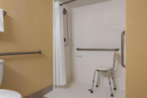 holiday inn express tallahassee i 10 e by ihg