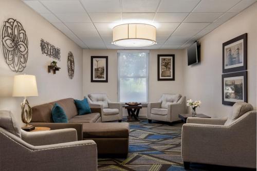 holiday inn express tallahassee i 10 e by ihg