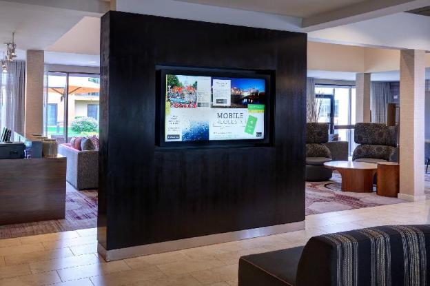 courtyard by marriott des moines west clive