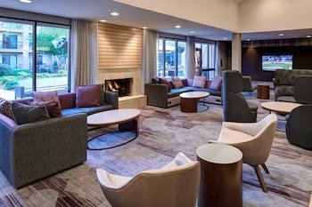 courtyard by marriott des moines west clive