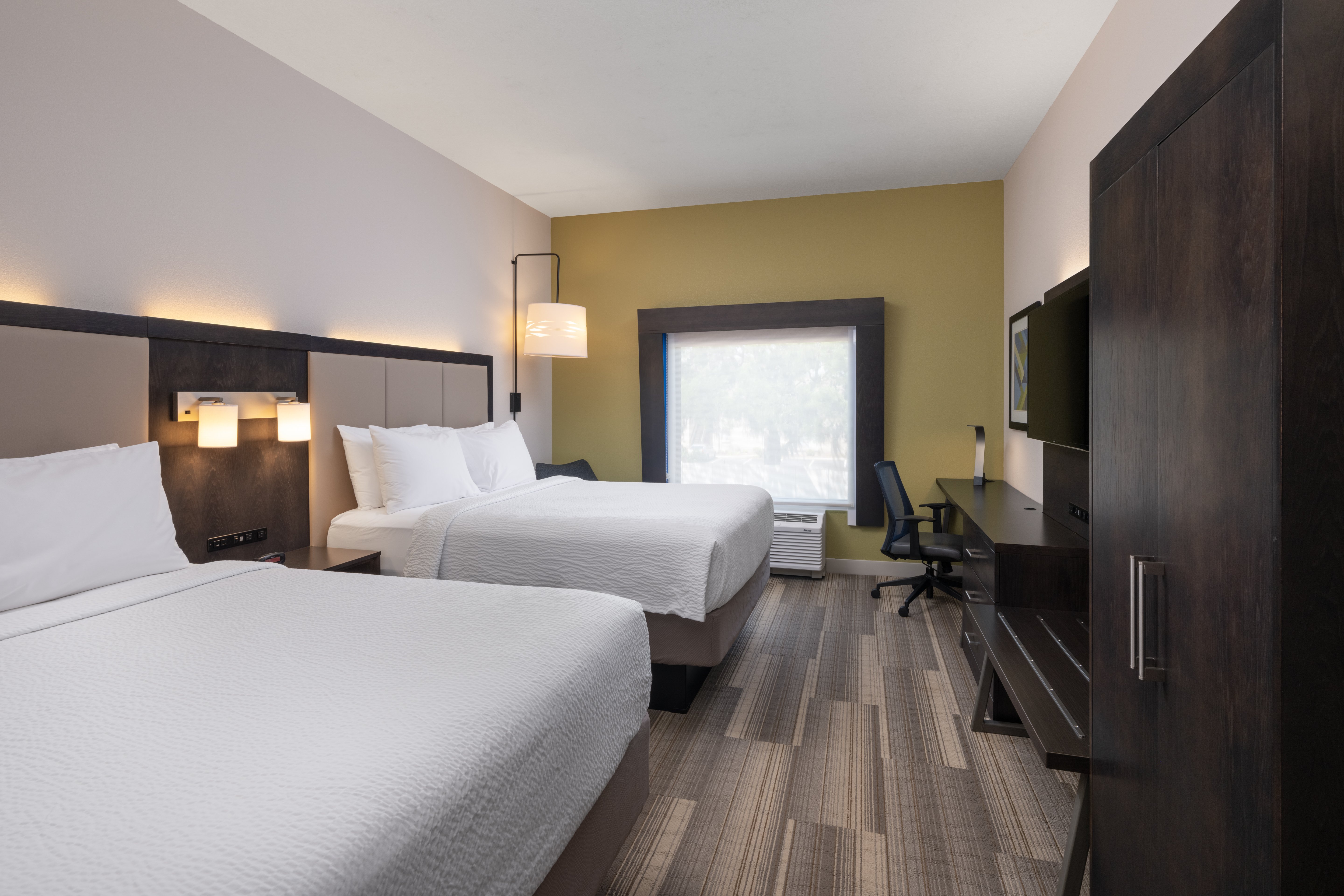 holiday inn express and suites lakeland south by ihg