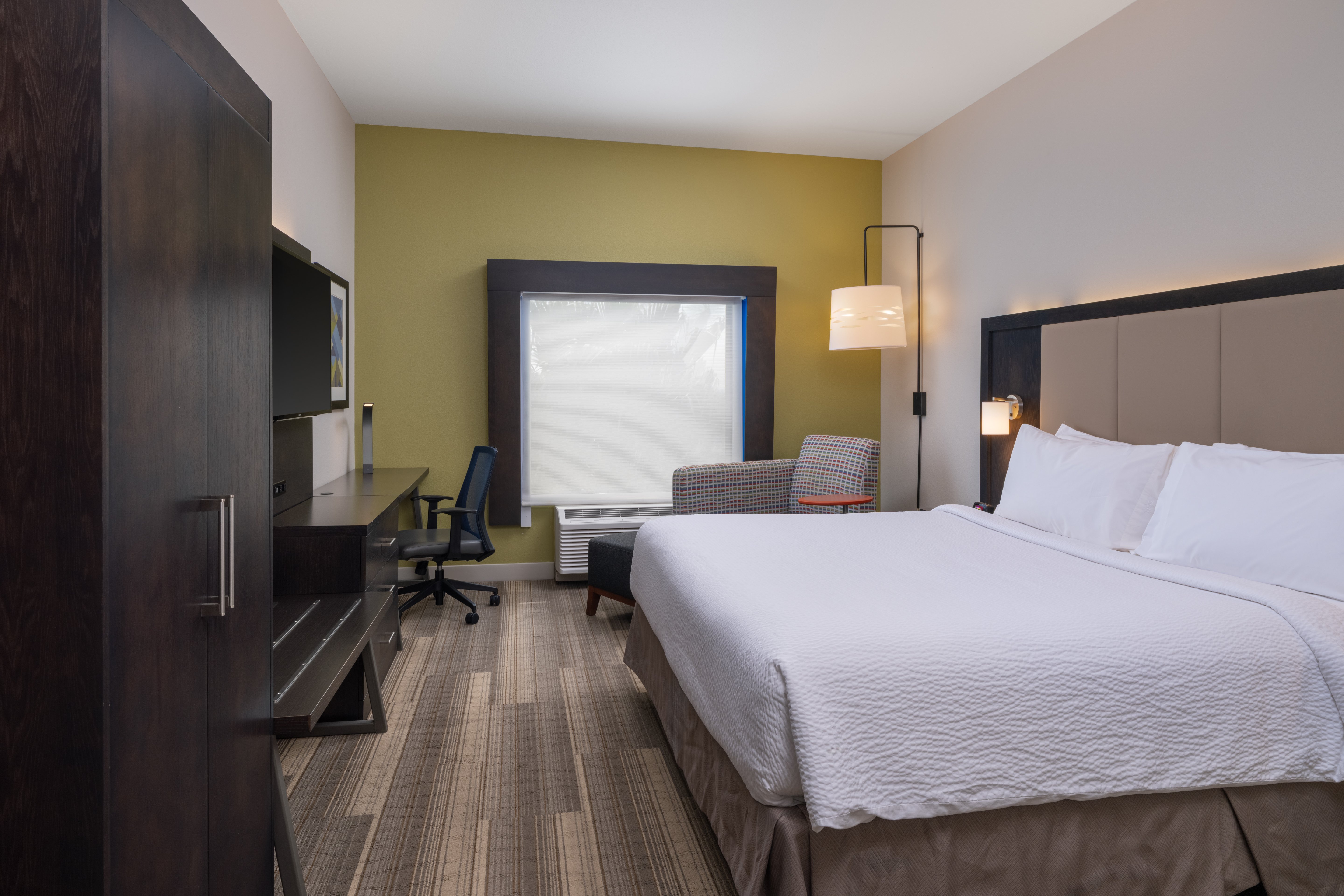 holiday inn express and suites lakeland south by ihg