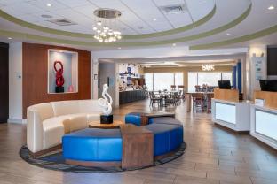 holiday inn express and suites lakeland south by ihg