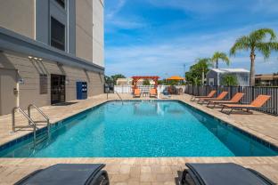 holiday inn express and suites lakeland south by ihg