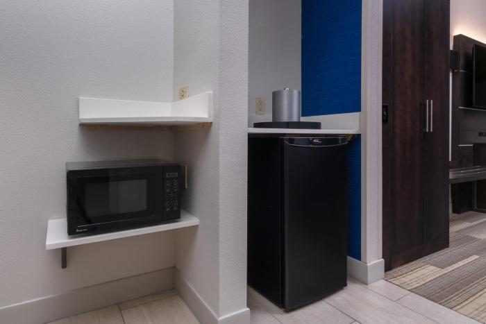 holiday inn express and suites lakeland south by ihg