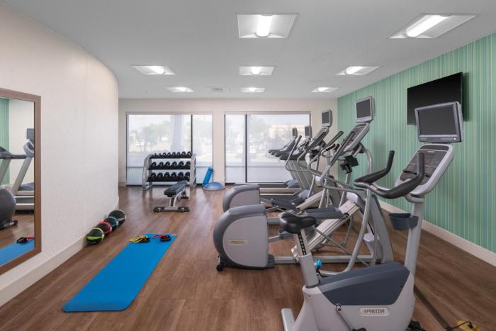holiday inn express and suites lakeland south by ihg
