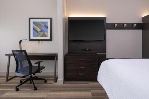 holiday inn express and suites lakeland south by ihg