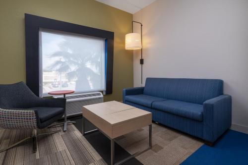 holiday inn express and suites lakeland south by ihg