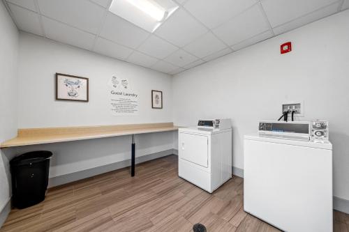 holiday inn express and suites lakeland south by ihg
