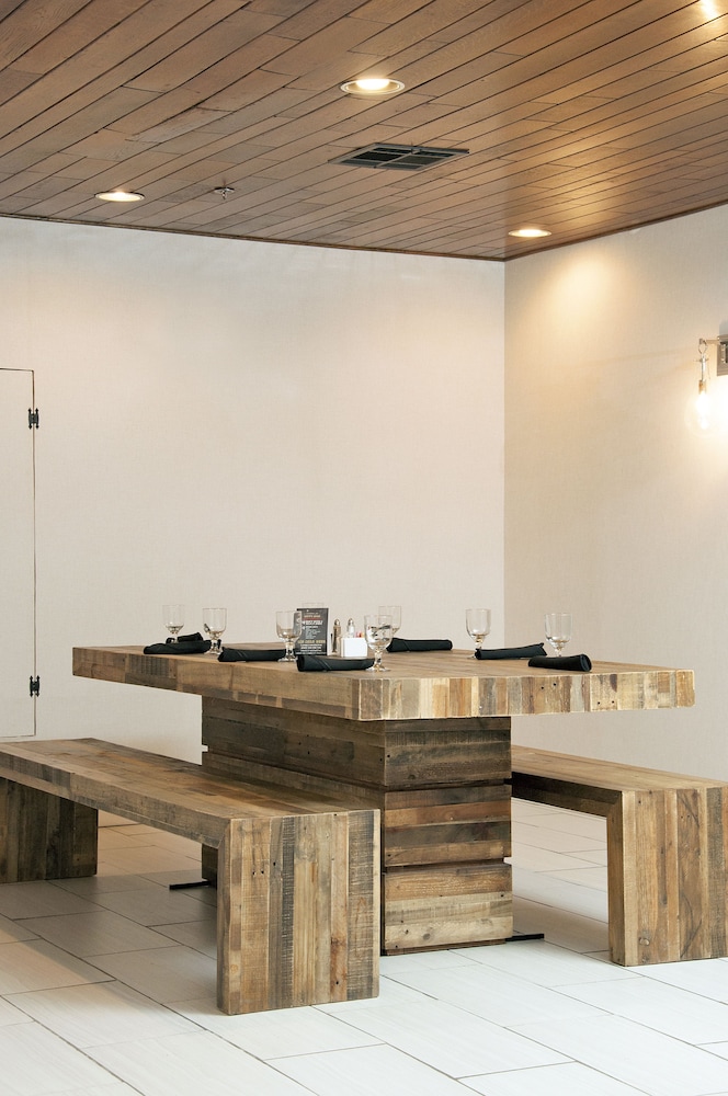 holiday inn victorville by ihg