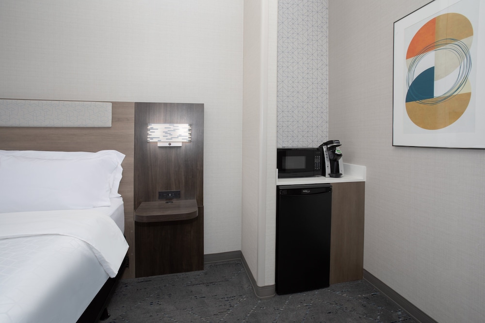 holiday inn express and suites grand junction by ihg
