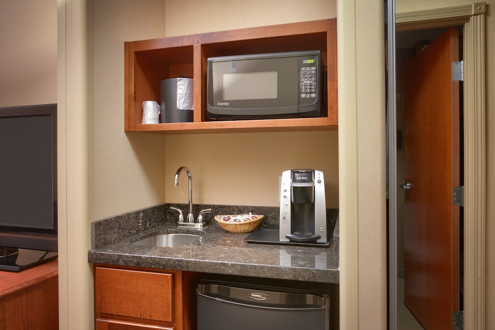 holiday inn express and suites grand junction by ihg