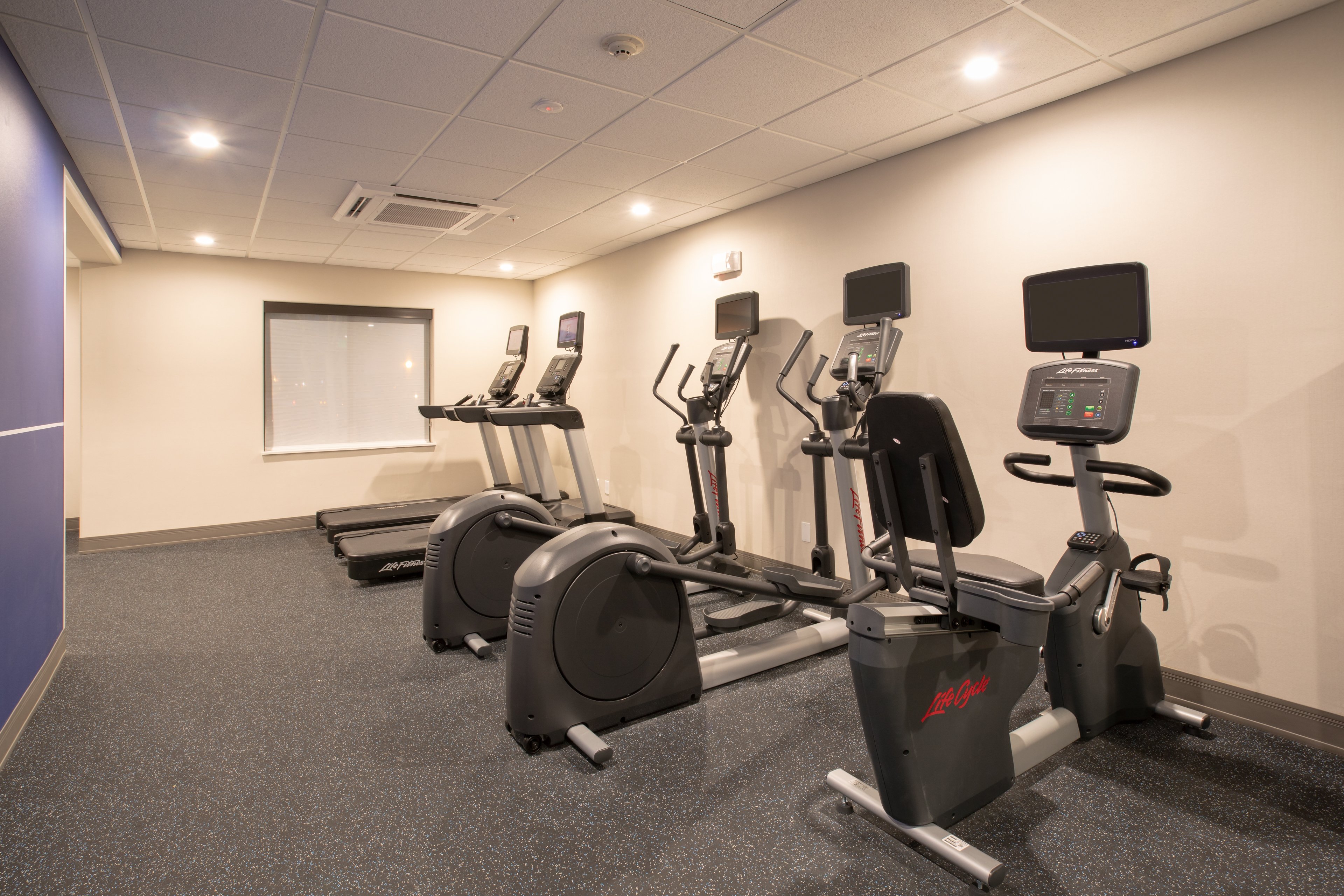 holiday inn express and suites grand junction by ihg