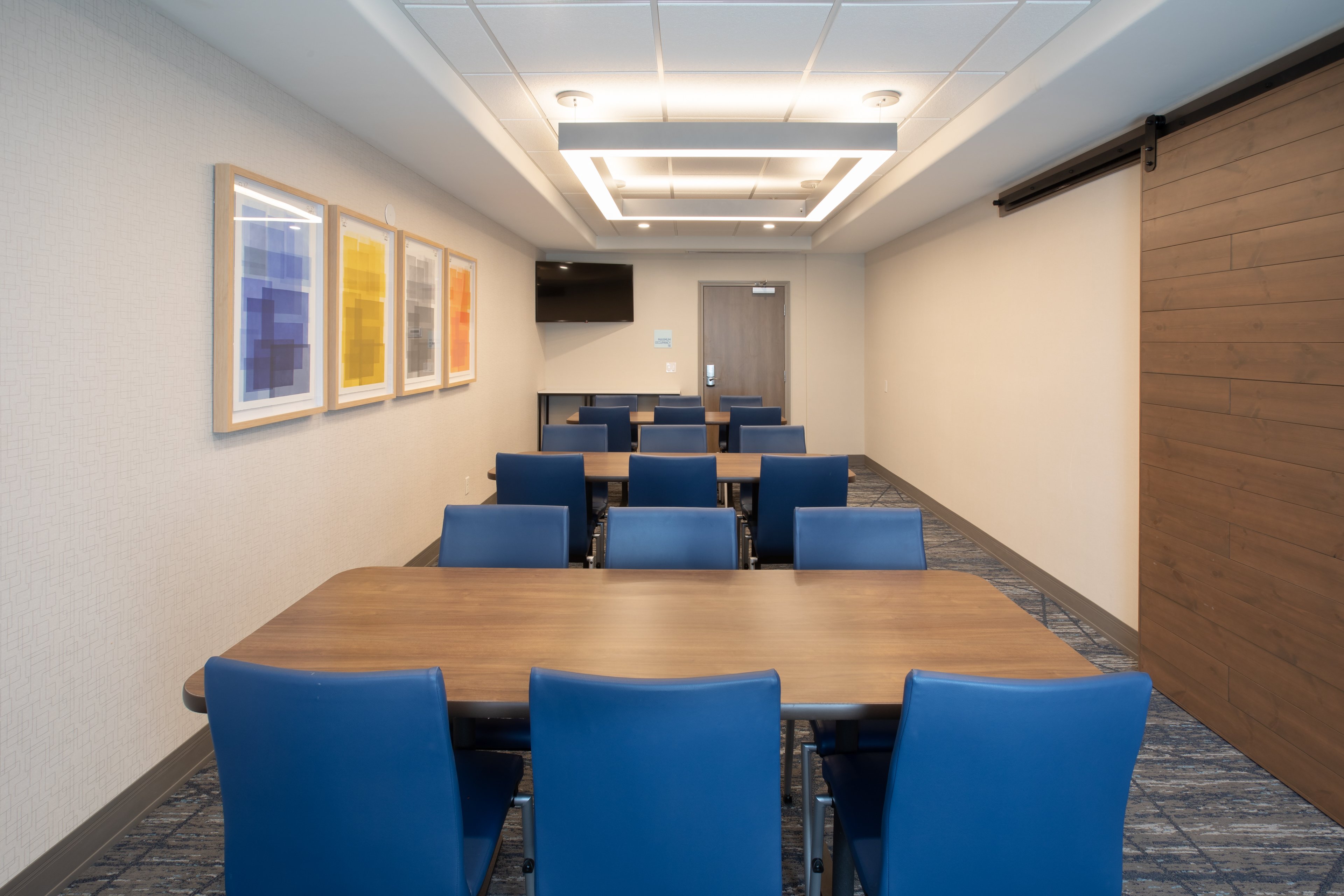 holiday inn express and suites grand junction by ihg