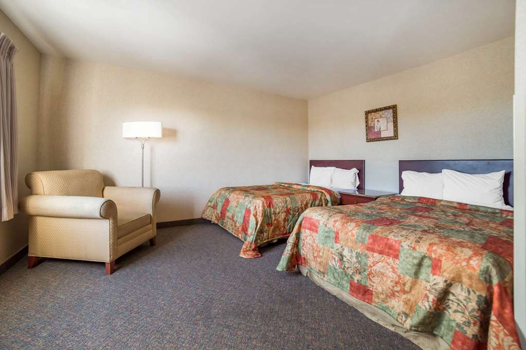 rodeway inn and suites nampa