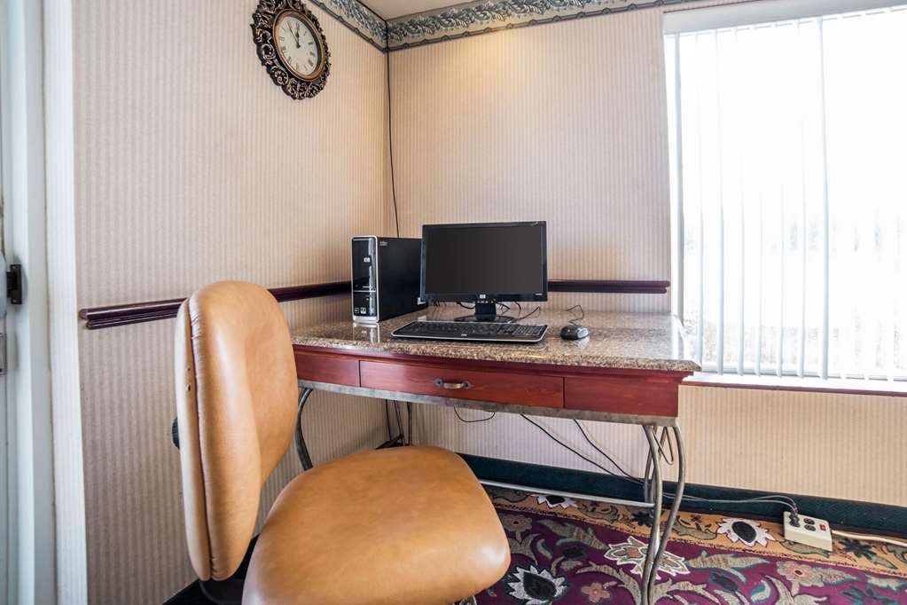 rodeway inn and suites nampa