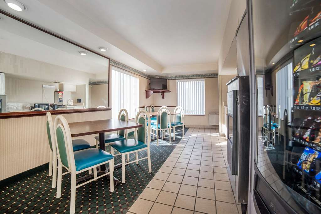 rodeway inn and suites nampa