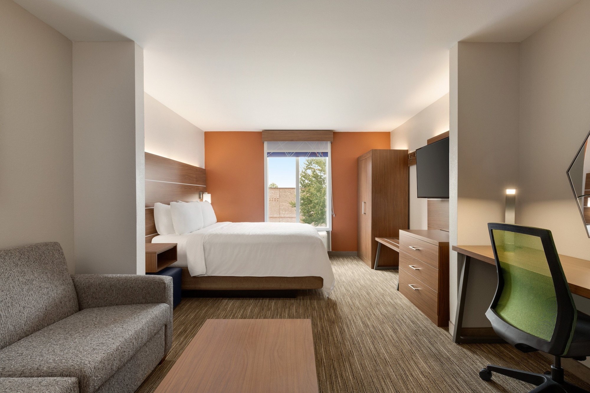 holiday inn express hotel and suites of opelika auburn by ihg