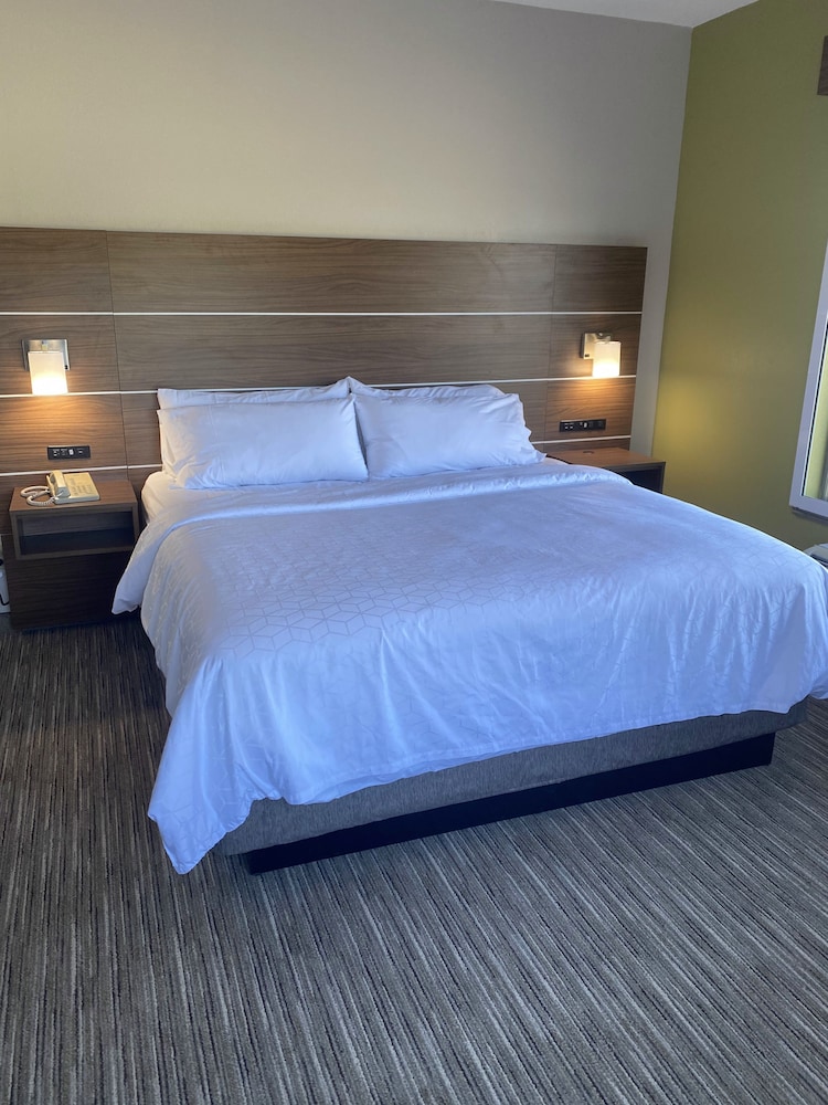 holiday inn express hotel and suites of opelika auburn by ihg