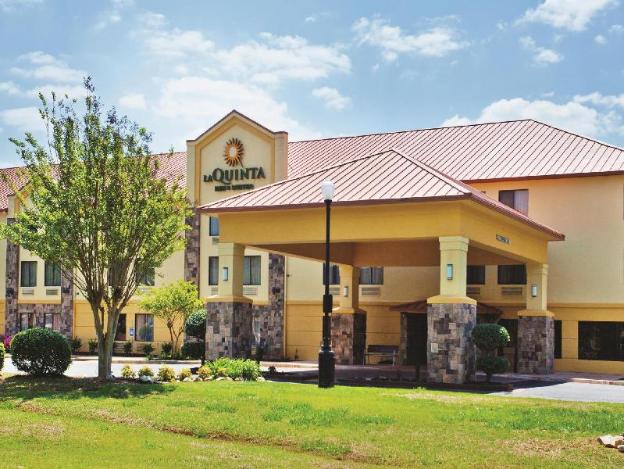 la quinta inn and suites by wyndham lagrange i 85