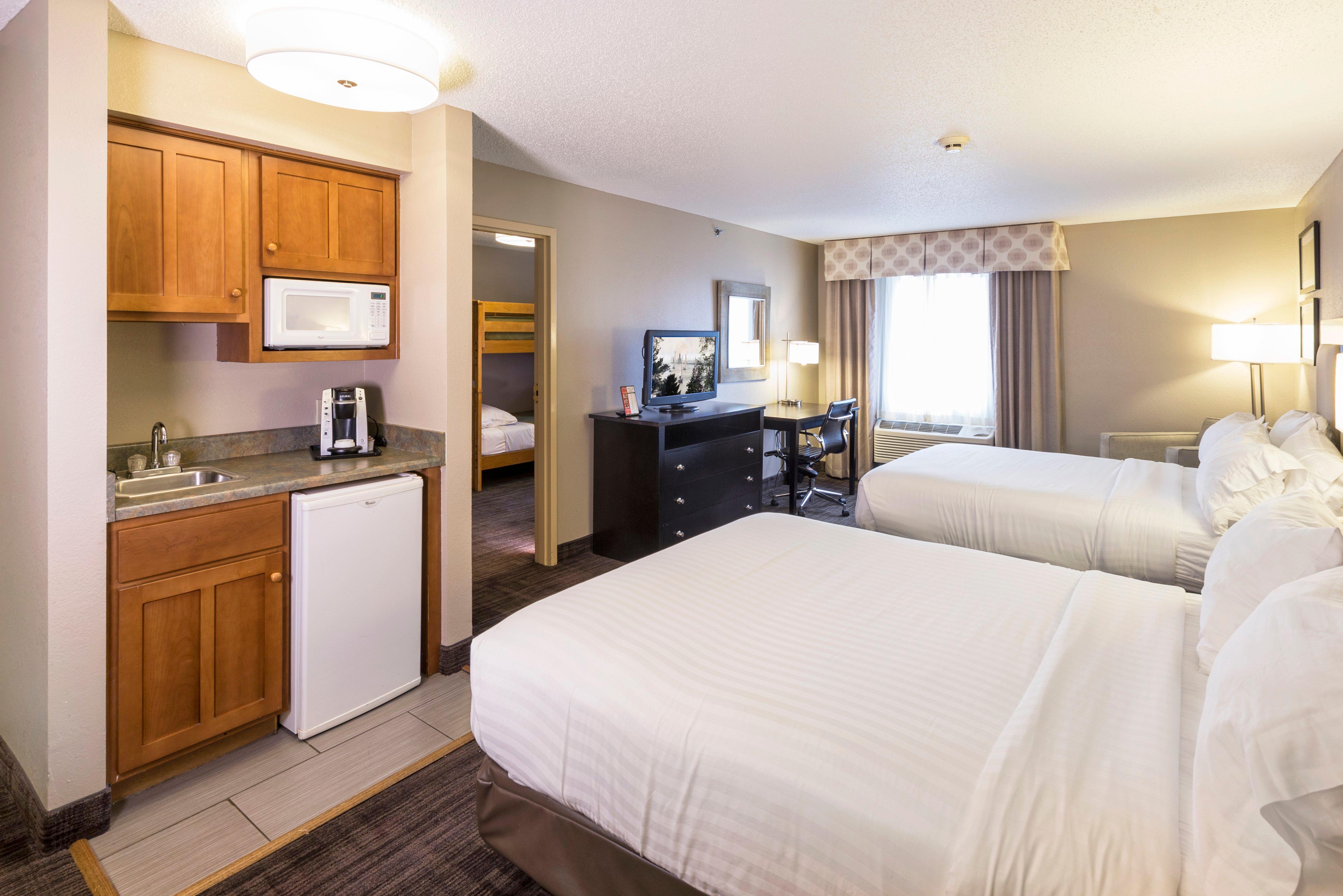 holiday inn express and suites st joseph by ihg
