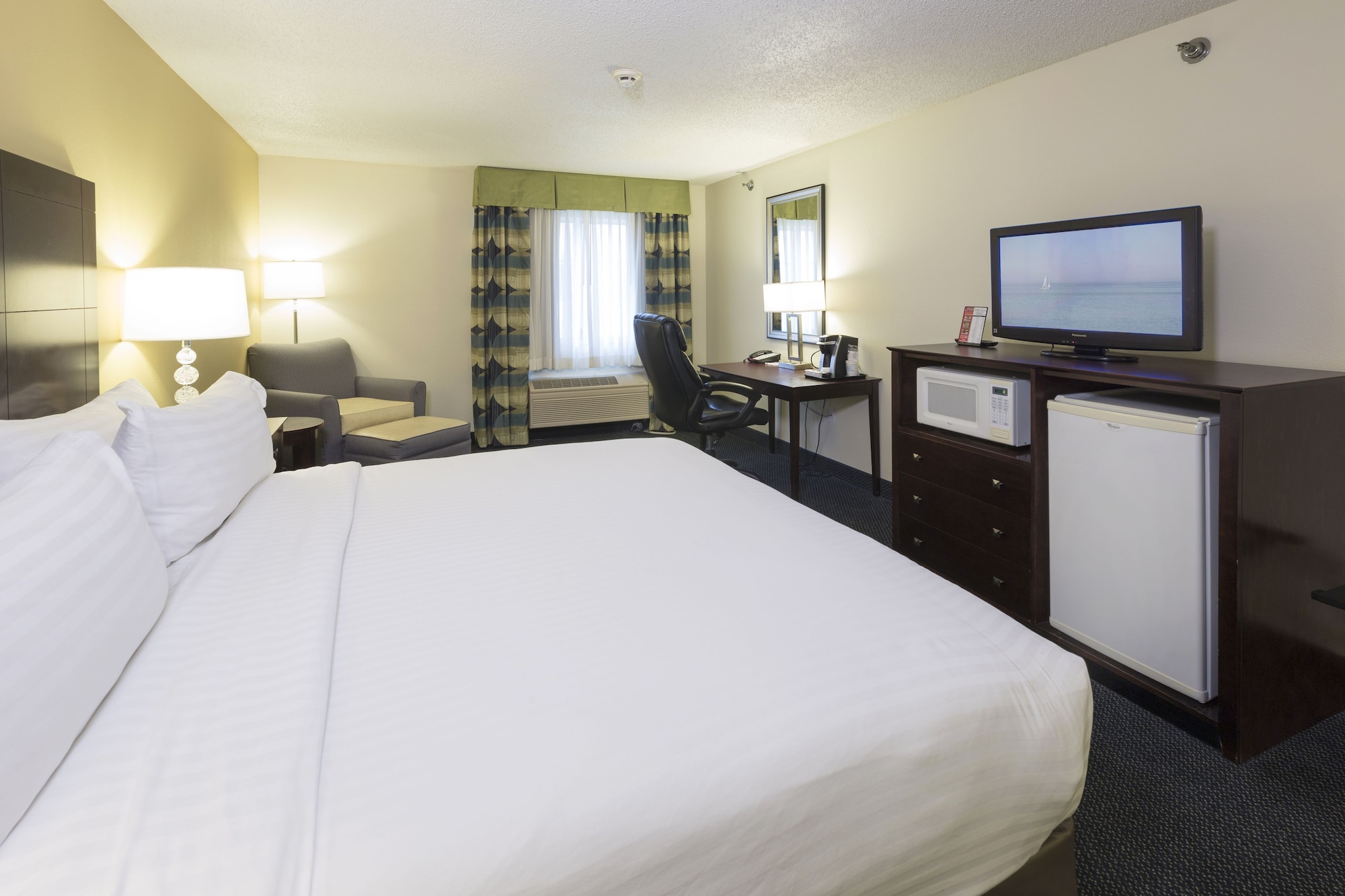 holiday inn express and suites st joseph by ihg
