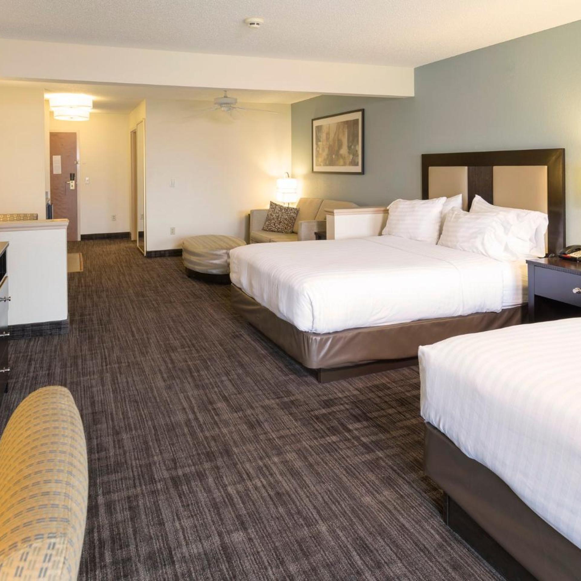 holiday inn express and suites st joseph by ihg