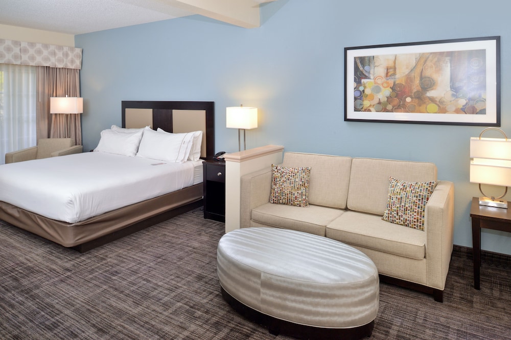 holiday inn express and suites st joseph by ihg