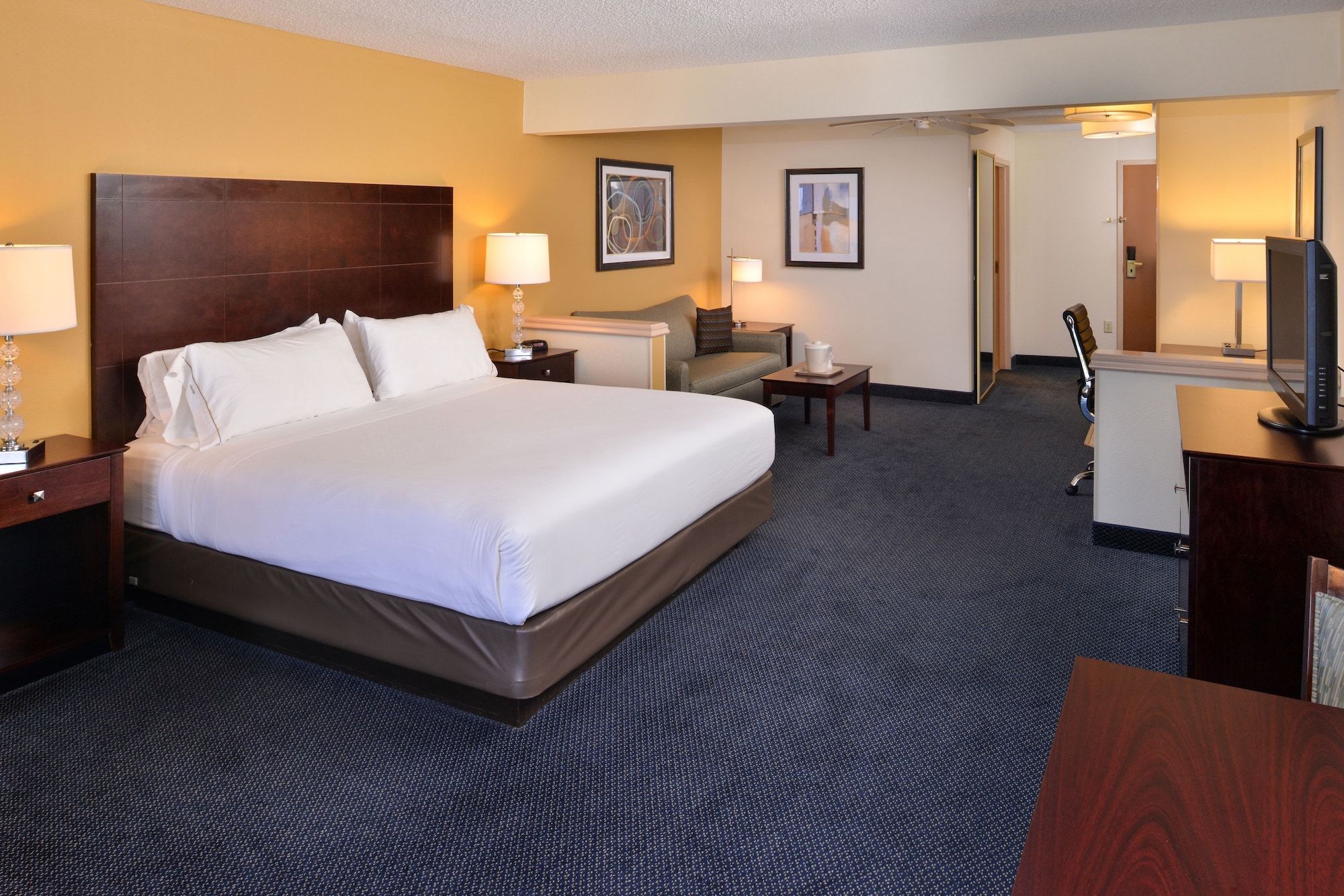 holiday inn express and suites st joseph by ihg