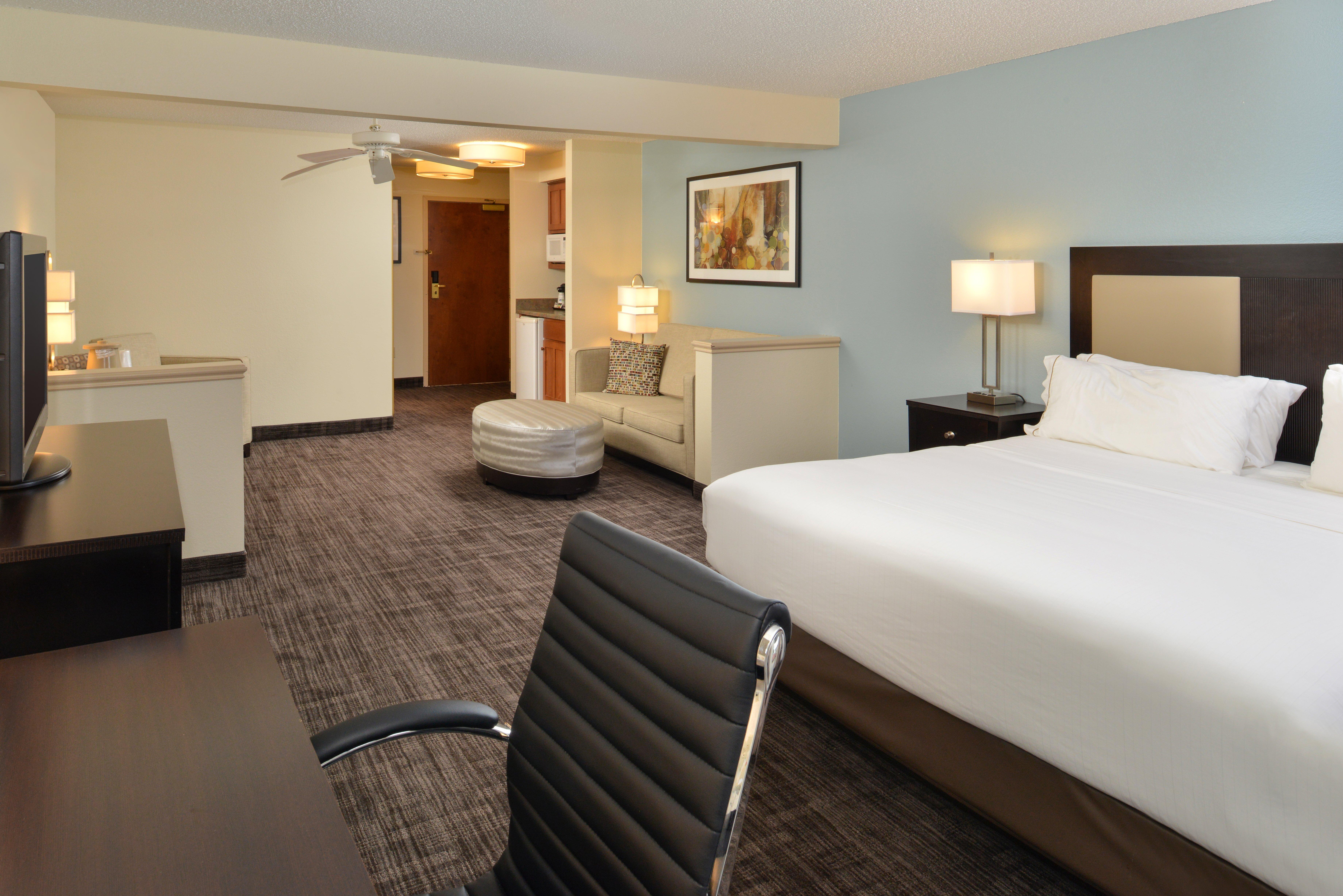 holiday inn express and suites st joseph by ihg