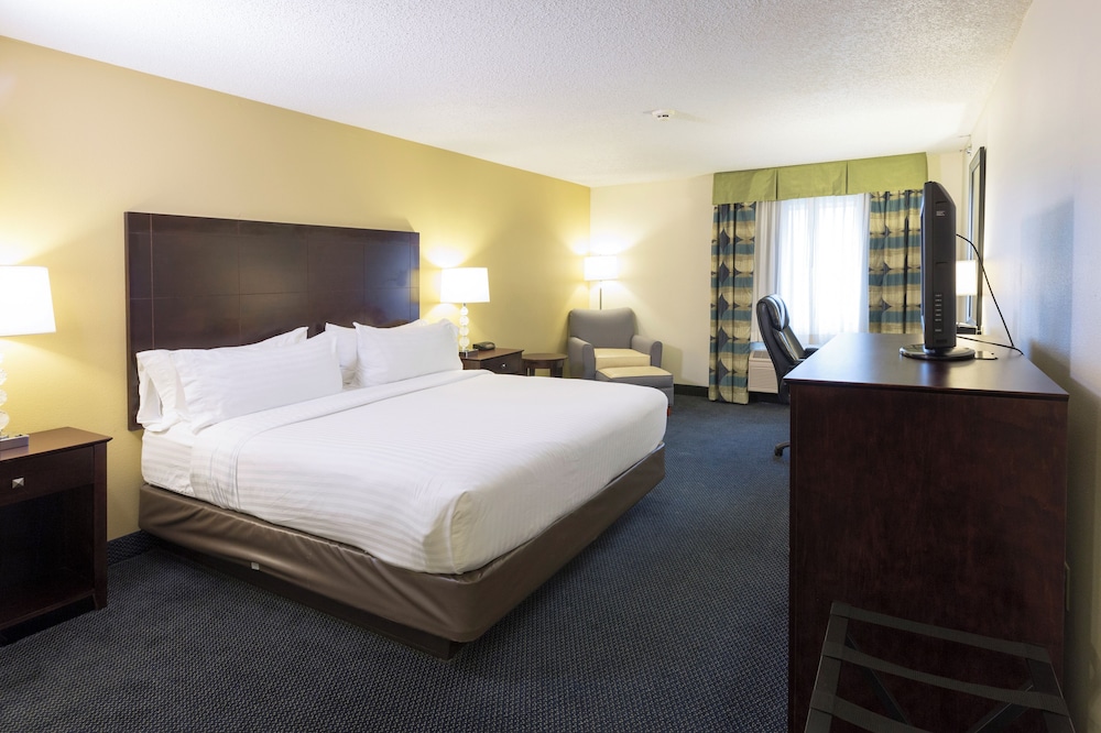 holiday inn express and suites st joseph by ihg