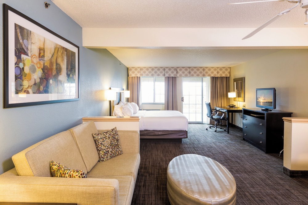 holiday inn express and suites st joseph by ihg